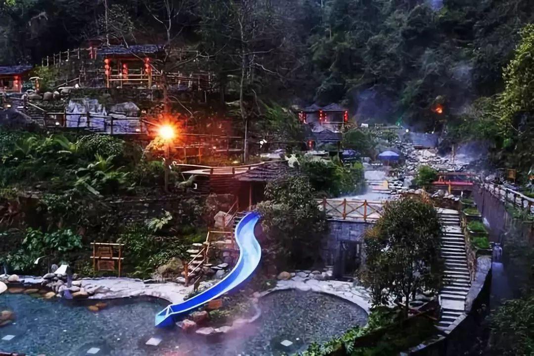 脸上的红色痘印怎么去除游戏画面