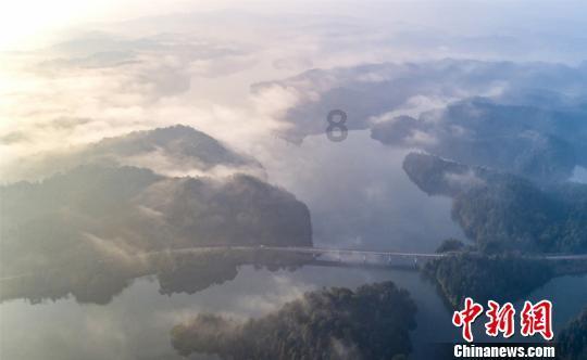 王振新委员：推动氢能源全产业链发展，加快建设“北方绿色氢谷”